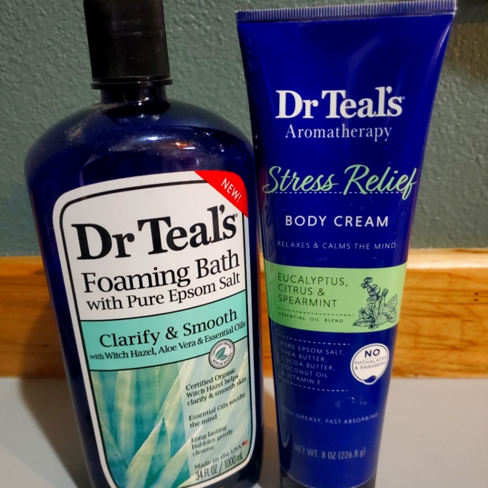 Dr. Teal's foaming bath & body cream